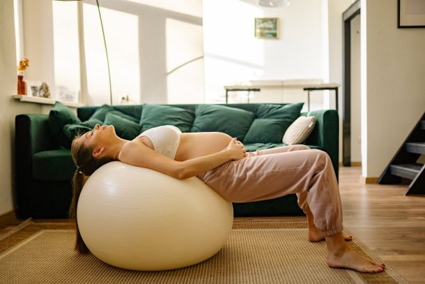 pregnant woman doing excercise